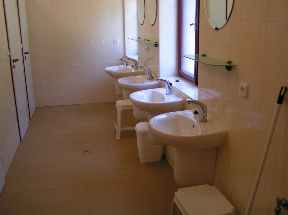 Saubere sanitäre Anlagen